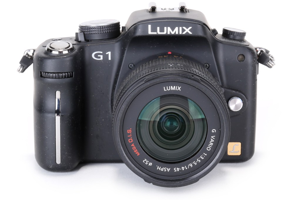 Panasonic Lumix G1, the world’s first mirrorless camera