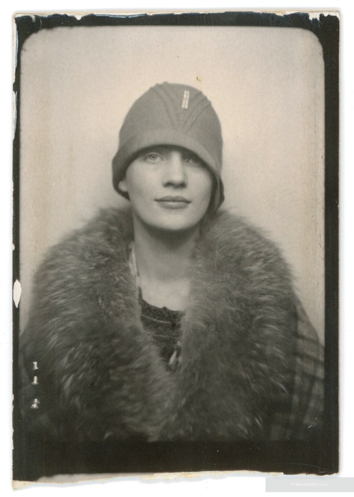 Lee Miller Photomaton picture, New York, USA, c1927