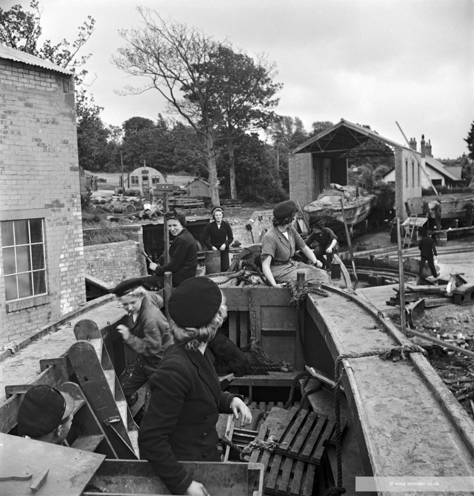 Maintenance Wrens carry out repair work on a Coastal Forces boat, United Kingdom, 1940-1