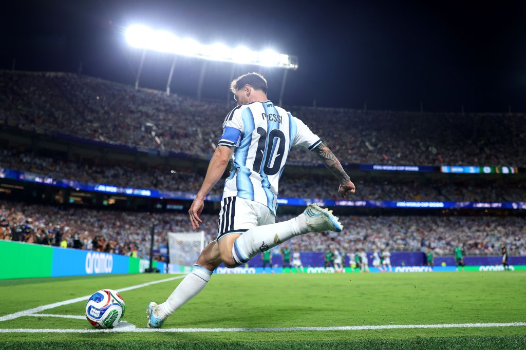 Lionel messi show just before kicking the ball out from the corner
