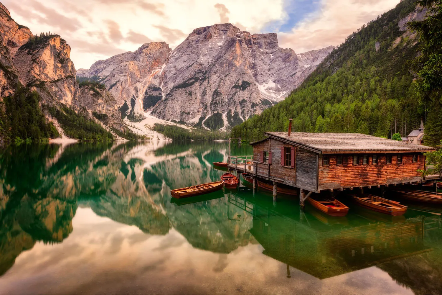 When you think of a beach what do you see? A rare condition means this photographer sees absolutely nothing, but just look at his amazing travel pics!