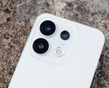 Oppo Reno 16 Pro rear cameras
