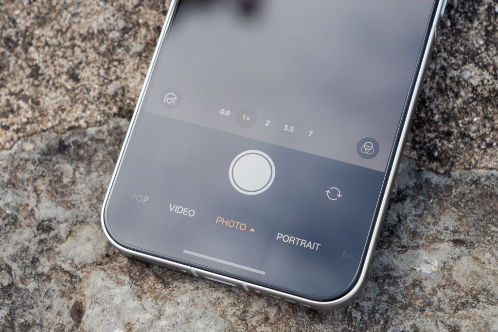 Oppo Reno 16 Pro camera app focal length options