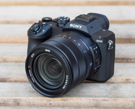 Sony RX10 V