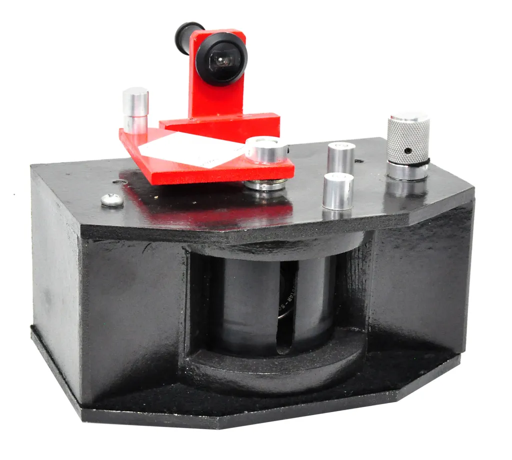 The Wideboy with its manually operated swing lens